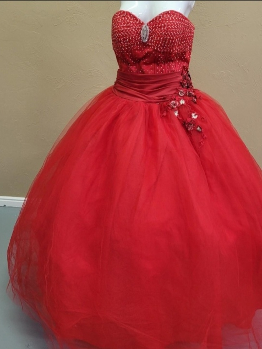 Night Moves Size 14 Prom Dress